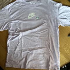 NIKE 半袖 Tシャツ ライトパープルのサムネイル