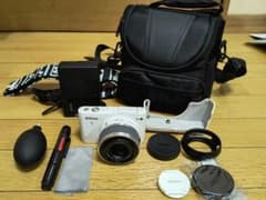B*s様 Nikon 1 S2 ミラーレス一眼 ホワイト レンズキット - メルカリ