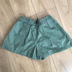 nora専用　ユニクロ　キュロット　Sサイズ　110〜125のサムネイル