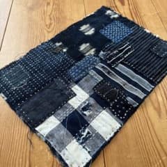 古布 藍染 絣 刺し子 襤褸やかけらで作った 小さなマット ハンドメイド
