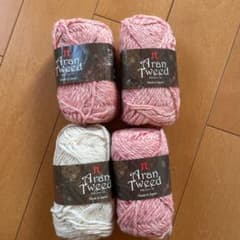 専用 値下げ☆ ハマナカ アランツィード 4玉のサムネイル