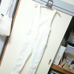 ホワイトサロペのサムネイル