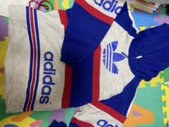 アディダス パーカーのサムネイル