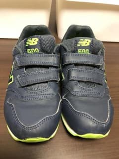 ニューバランス キッズ スニーカーのサムネイル
