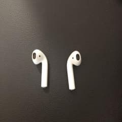 Apple AirPods 左耳　右耳(イヤホンのみ)のサムネイル