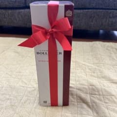 BOLLINGER シャンパンのサムネイル