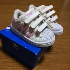adidas スニーカー 12センチのサムネイル