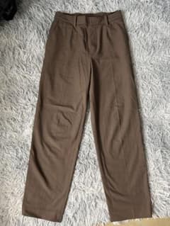 UNIQLO ブラウン スラックス 66-69cmのサムネイル