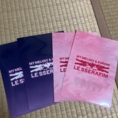 LE SSERAFIM サンリオ コラボ クリアファイル　4枚セットのサムネイル