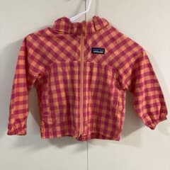patagonia フード付きジャケット 12-18Mのサムネイル