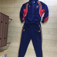 【総一郎様専用】adidas サッカースペイン代表ジャージ セットアップのサムネイル