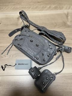 Balenciaga メンズ　LE CAGOLE フラップバッグ XSのサムネイル