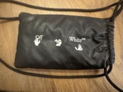 Off-White レザー サコッシュ ブラックのサムネイル