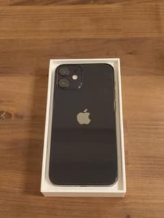 Apple iPhone 12 mini 128GB Black 本体のサムネイル