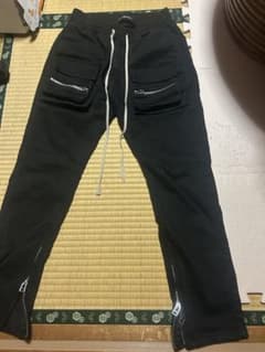 ダンケシェーン　黒　カーゴパンツのサムネイル