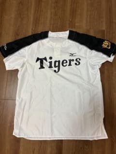 阪神タイガース ユニフォーム MIZUNOのサムネイル