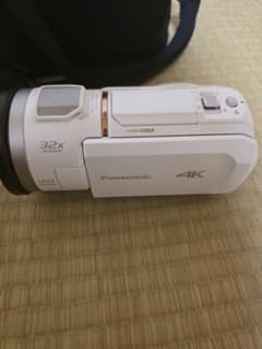 Panasonic 4K ビデオカメラ 本体 バッテリー 充電器 収納ケース付き