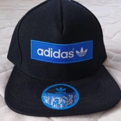 adidas キャップのサムネイル