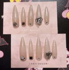 ネイルチップのサムネイル