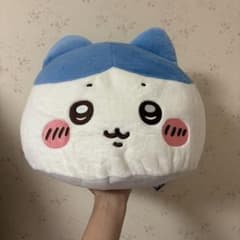 ちいかわ ハチワレ ぬいぐるみ クッションのサムネイル