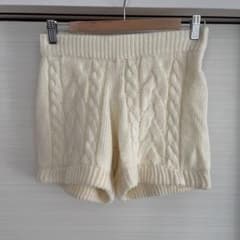 ニットパンツのサムネイル
