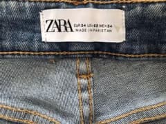 お値下げ中！ZARAカットオフデニム34のサムネイル