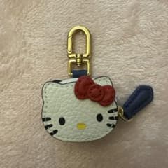 MAISON de SABRE Hello Kitty チャーム - メルカリ