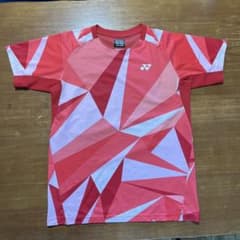 YONEX 幾何学模様 シャツ JP Oサイズ YONEX 幾何学模様 Tシャツ Lサイズ 赤 - メルカリ