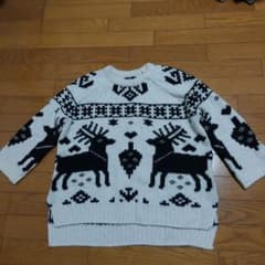 H&M トナカイ柄 ニット セーターのサムネイル