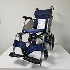 Carultima 介助用車椅子 Miki 超軽量 ノーパンクタイヤ 車椅子 Miki 介助用 多機能 超軽量 ノーパンクタイヤ 車椅子 CRT-8 - メルカリ