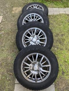 スタッドレスタイヤ ホイール　185/70R14のサムネイル