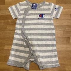 チャンピオン＊半袖ロンパース＊50〜60cmのサムネイル