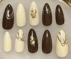 【現品】バレンタインネイル ネイルチップ 両手セットのサムネイル