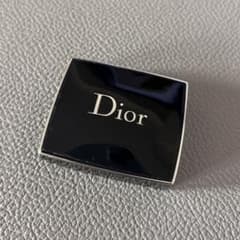 【美品】Diorミニサイズサンククルール 646 モンテーニュのサムネイル