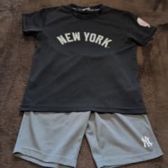 NEW YORK キッズセットアップ 160のサムネイル