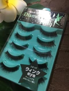つけまつげ ダイヤモンドラッシュのサムネイル