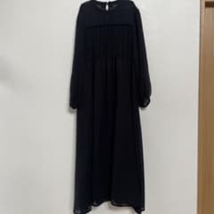 ROPE PICNIC 黒 プリーツ入り バルーンスリーブ ワンピースのサムネイル