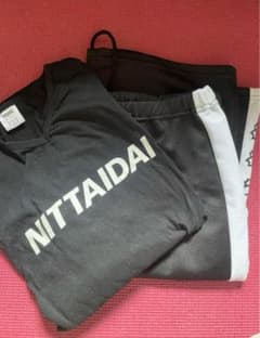 日体大体操服　女子のサムネイル