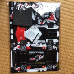 ペーパークラフトのスポーツカーのサムネイル