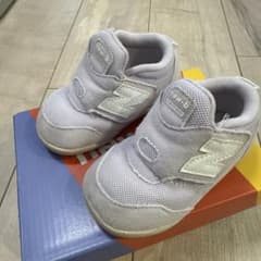 New Balance ベビーシューズ パープルのサムネイル