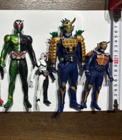 仮面ライダー ソフビ フィギュア 4体セットのサムネイル