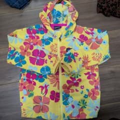 patagonia キッズ　花柄ジャケット Mサイズ Patagonia キッズ フーディ ジャケット 花柄 - メルカリ