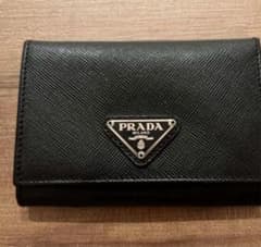 PRADA サフィアーノレザー 三つ折り財布 ブラック - メルカリ