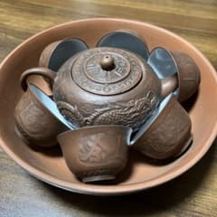 【極美品】香港 2003年購入 銀製 ミニチュア茶器セット（龍の彫刻・風水） 茶道 龍の彫刻 陶器製 茶器セット 急須 湯呑み - メルカリ