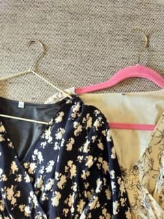 （しましまじろう様専用）コカ　花柄ワンピース　2色セットのサムネイル