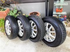 【値下げ】ホイール スタッドレスタイヤ（145/80R13）ブリザックVRXのサムネイル