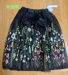 Discoat 花柄刺繍 フレアスカート ブラックのサムネイル
