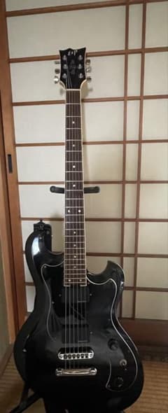 ESP Ultra Tone エレキギター ギターケース付きのサムネイル