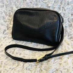 希少入手困難LANVINオールドランバンショルダーバッグロゴ型押しブラックレザー 希少入手困難LANVINオールドランバンショルダーバッグロゴ型押し
