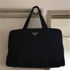 PRADAのサムネイル